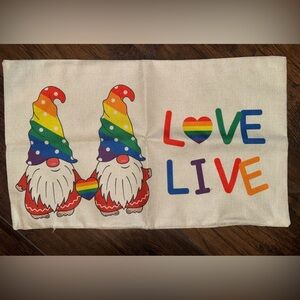LGBTQ 🏳️‍🌈 Pride Pillowcase, Love is Love Rainbow 🌈 Live Love NWOT